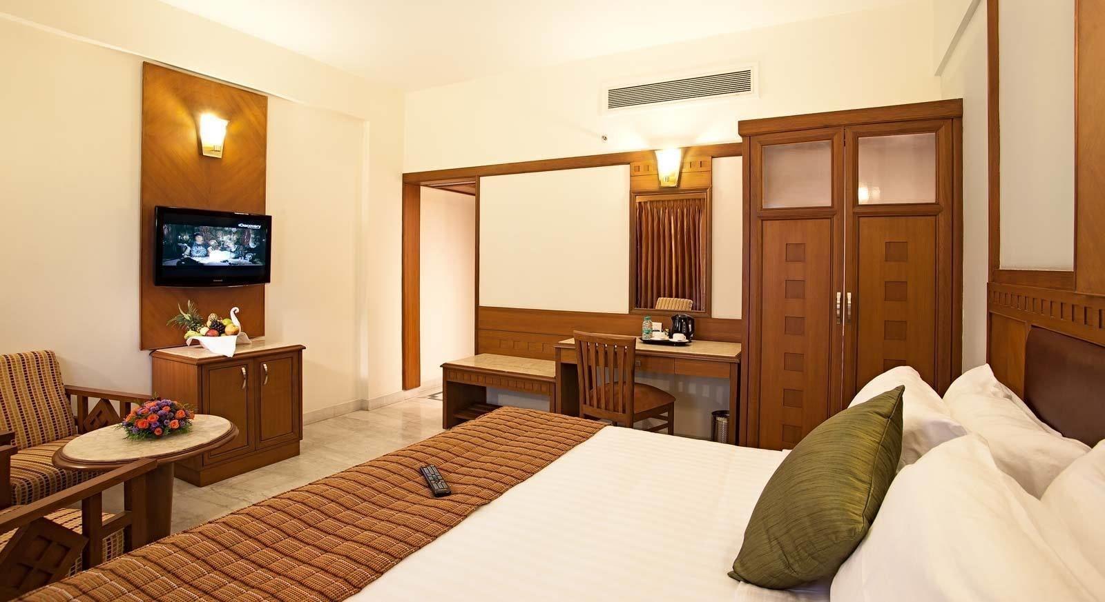 Jp Chennai Hotel Exterior photo