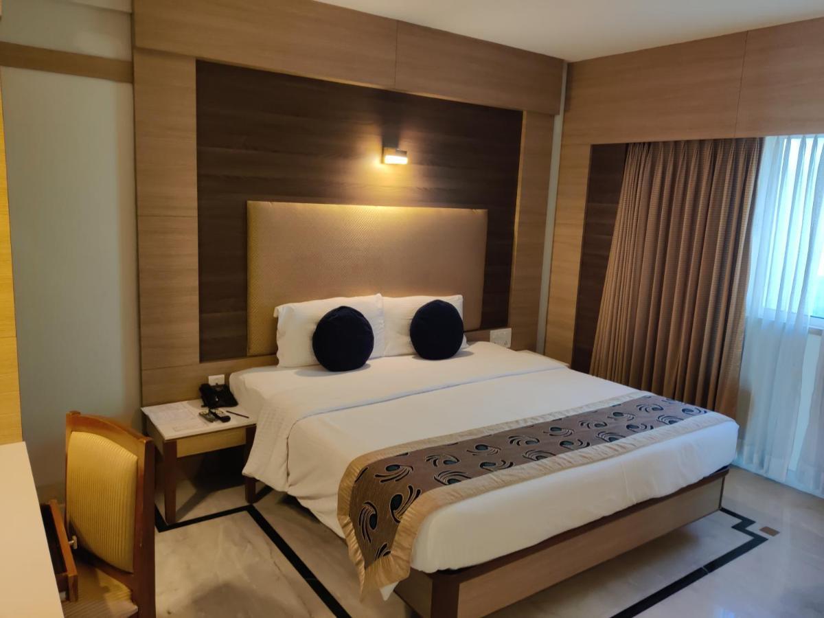 Jp Chennai Hotel Exterior photo