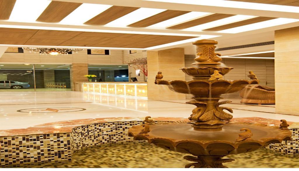 Jp Chennai Hotel Exterior photo