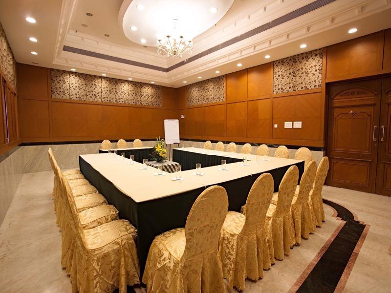 Jp Chennai Hotel Exterior photo